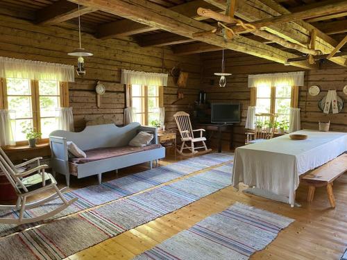 Laattajan Pirtti vuokramökki 1 5 henkilölle in Hyrynsalmi, Finland