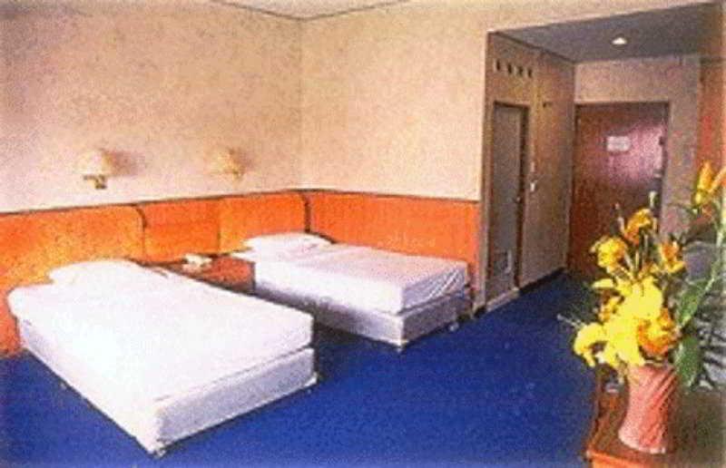 New Empire Hotel — Samphanthawong
