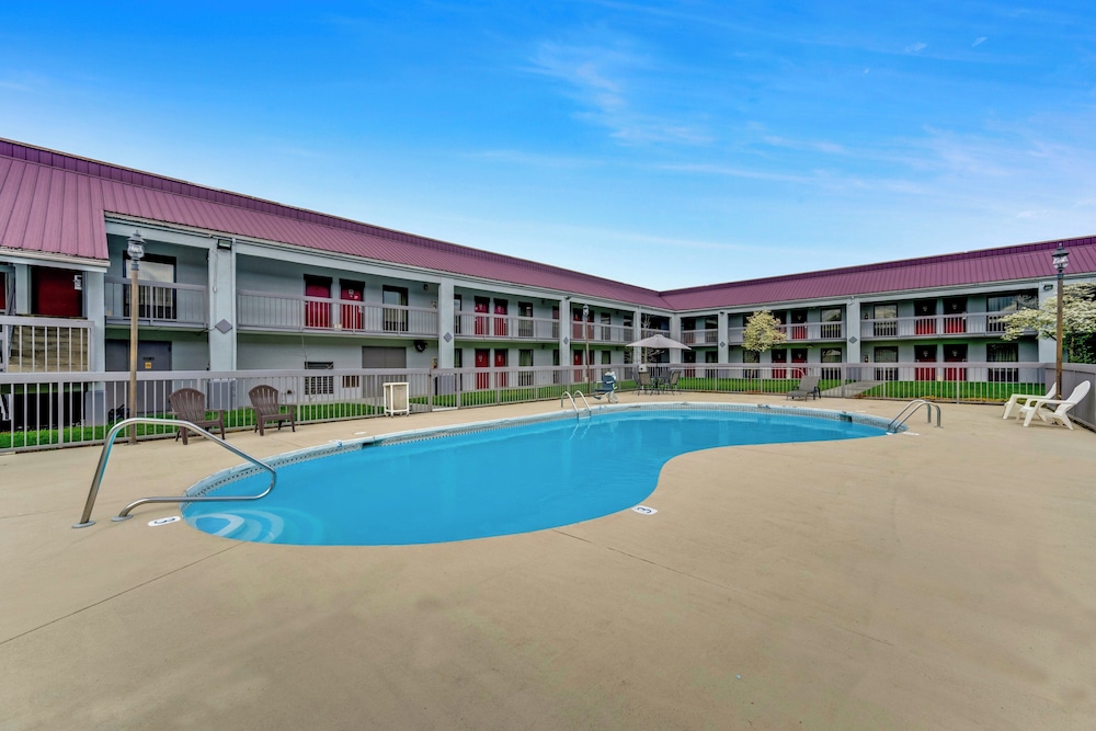 Red Roof Inn Kingsport - photo 21