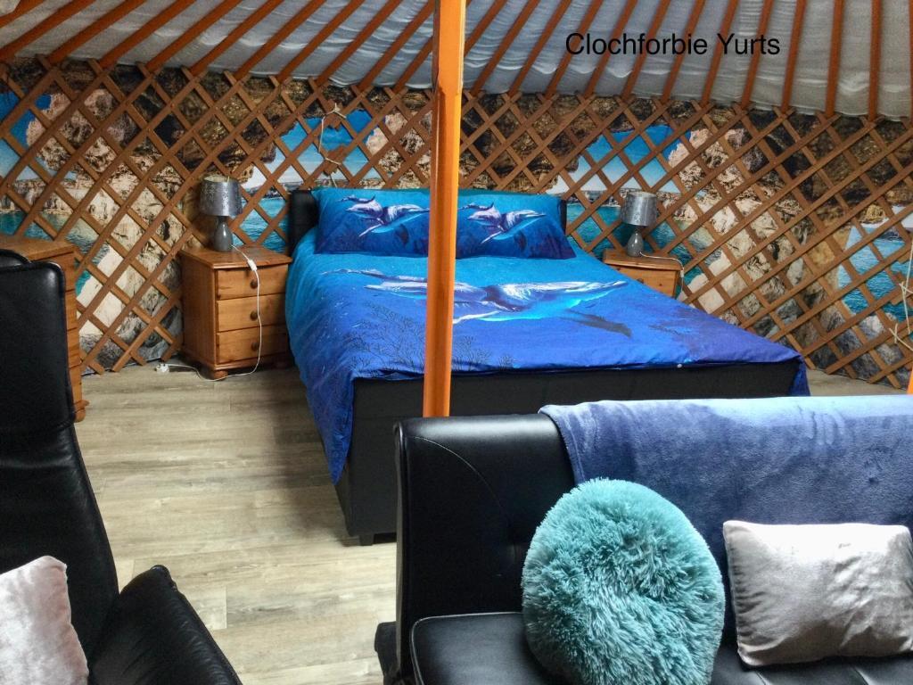 Colourful Mongolian Yurt Enjoy a new Experience — hotel in Turriff
