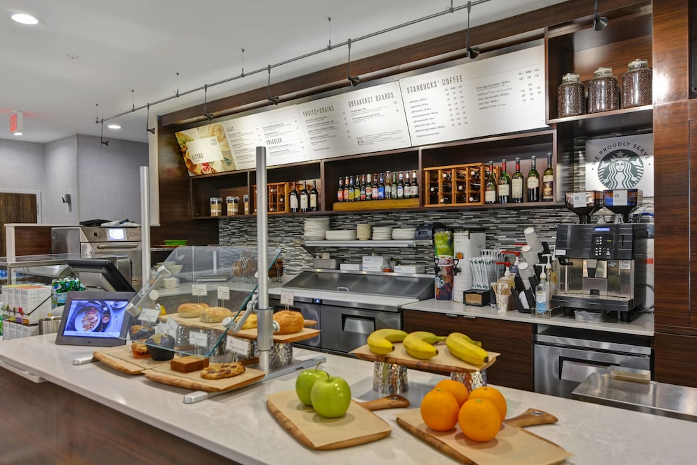 Courtyard by Marriott Long Island Islip Courthouse Complex - photo 20