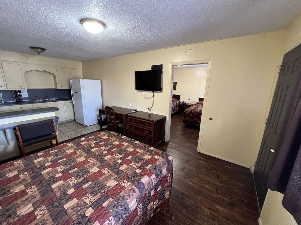 Yellow Diamond Inn - photo 5