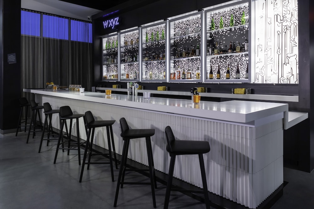 Aloft Kansas City Country Club Plaza - photo 26