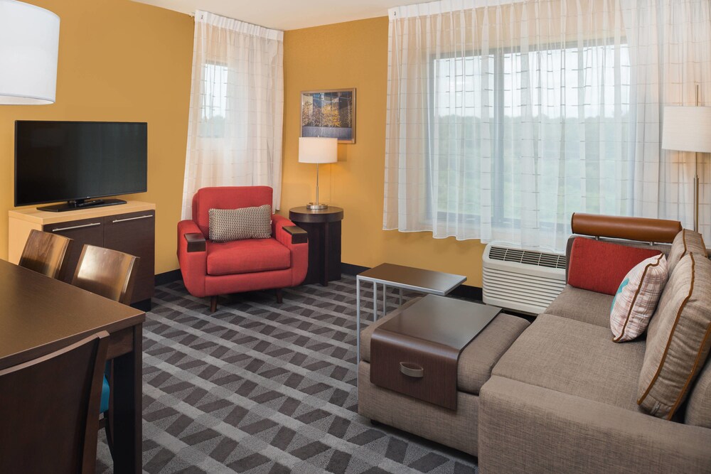 TownePlace Suites by Marriott New Hartford - photo 19