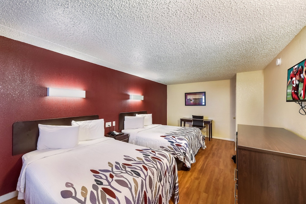 Red Roof Inn Plano - photo 7