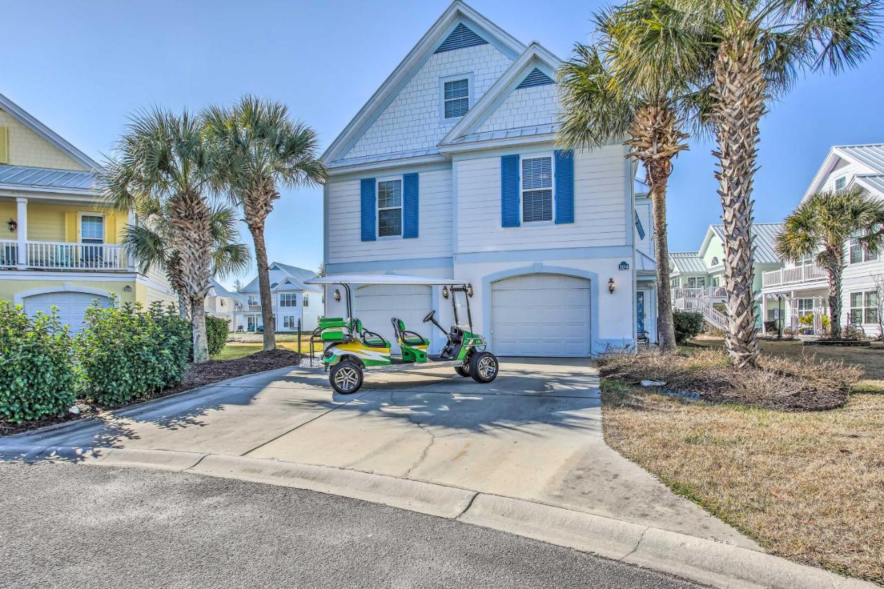 Home with Deck 1 Mi to Surfside Beach Access — 4-Star Luxury Hotel in Myrtle Beach, United States