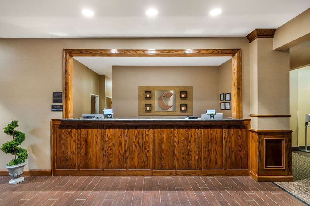 Comfort Suites Jefferson City - photo 5