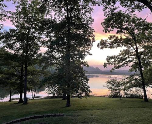 Lakehouse Hot Tub Pool Close To Ark Encounter — Corinth