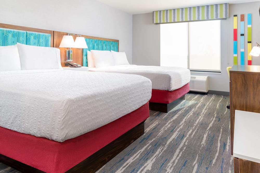 Hampton Inn & Suites by Hilton Santa Rosa Sonoma Wine Country - photo 12