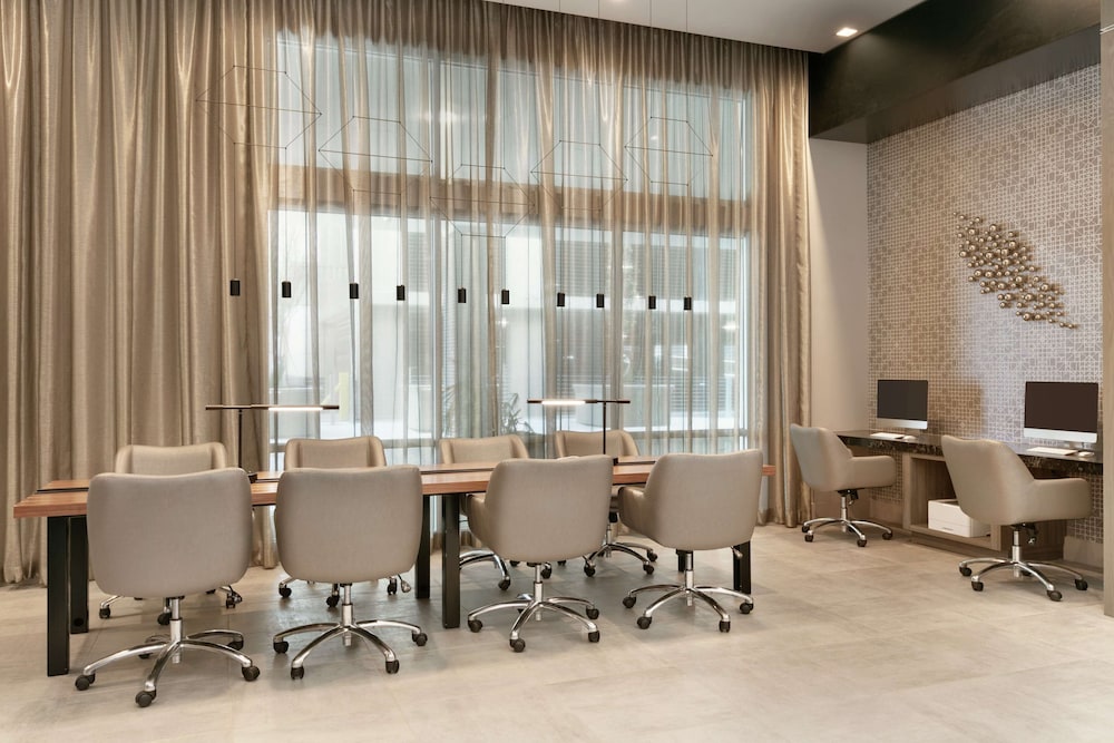 Embassy Suites by Hilton Atlanta Midtown - photo 48