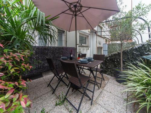 The Best Rent One bedroom apartment with a terrace in Corso Sempione — 4-Star Luxury Hotel in Milan, Italy