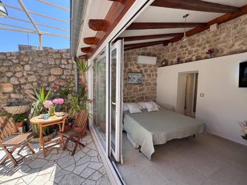 Apartment STONE by City Walls unique view perfect for 2