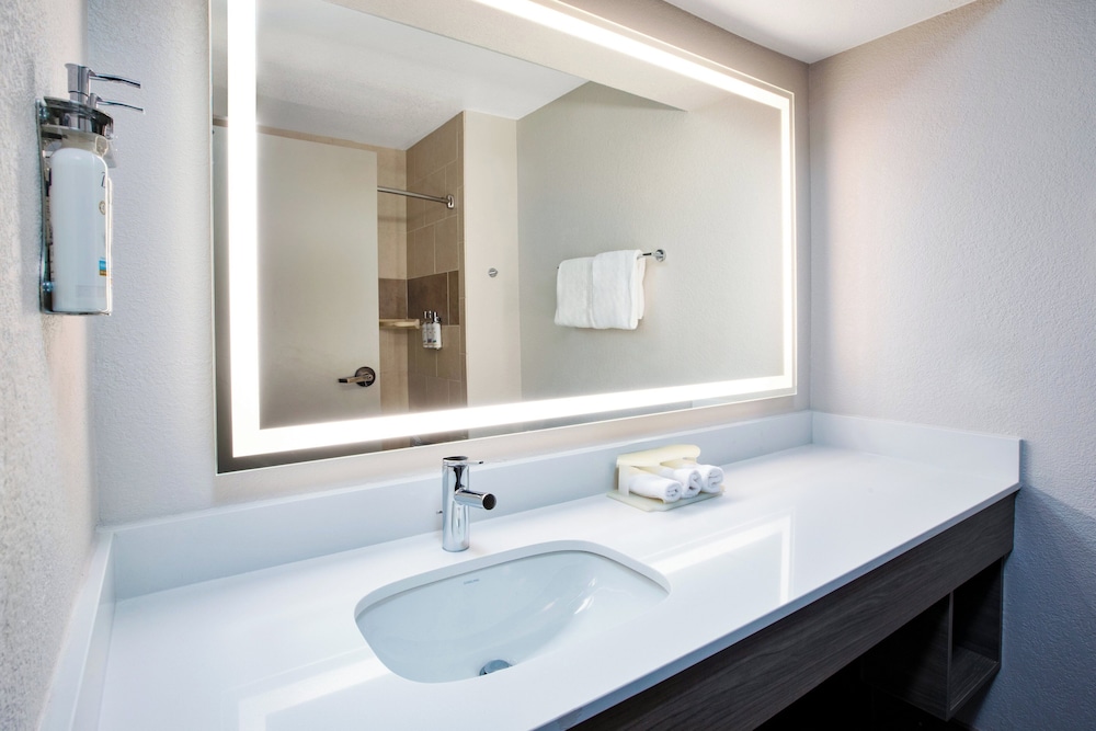 Holiday Inn Express Silver City - photo 15