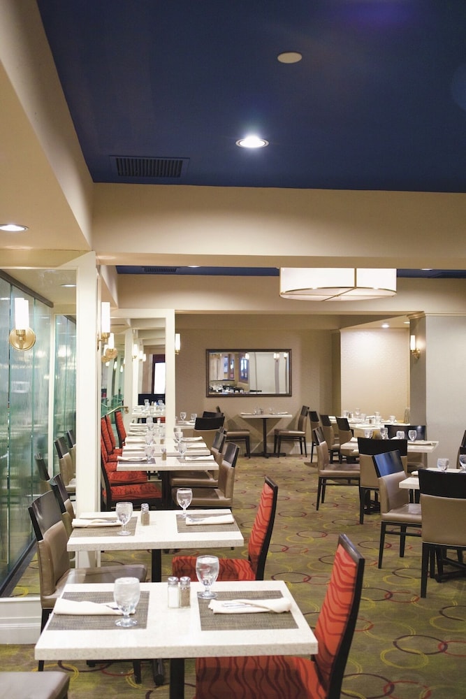 Stamford Marriott Hotel & Spa - photo 17