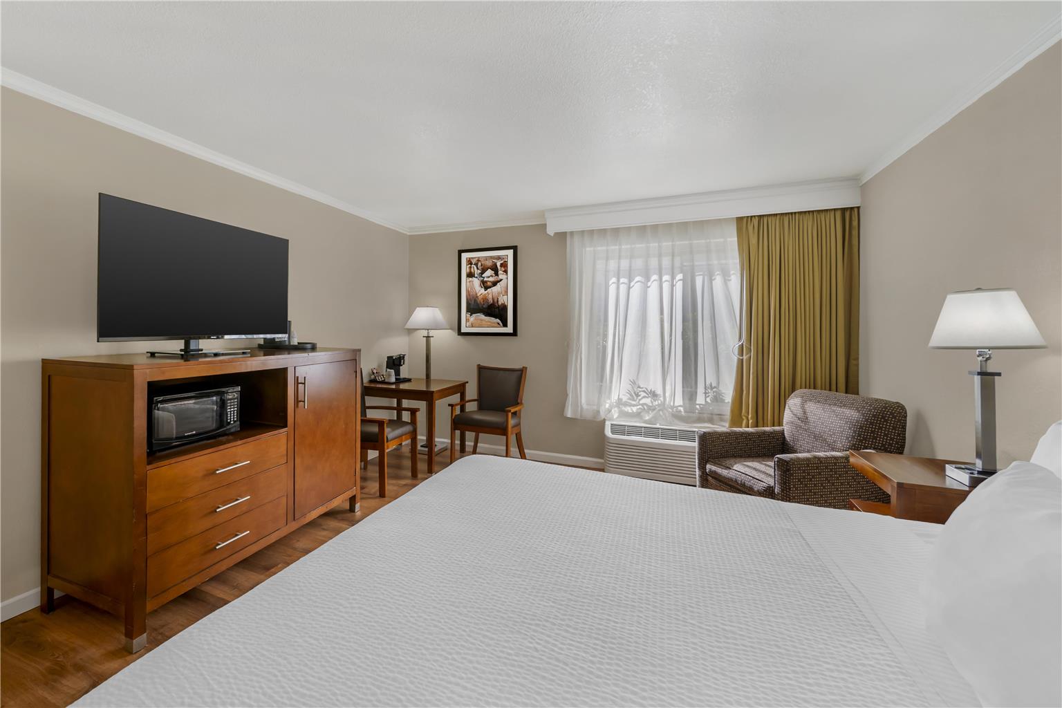 Best Western Plus Northwoods Inn - photo 20
