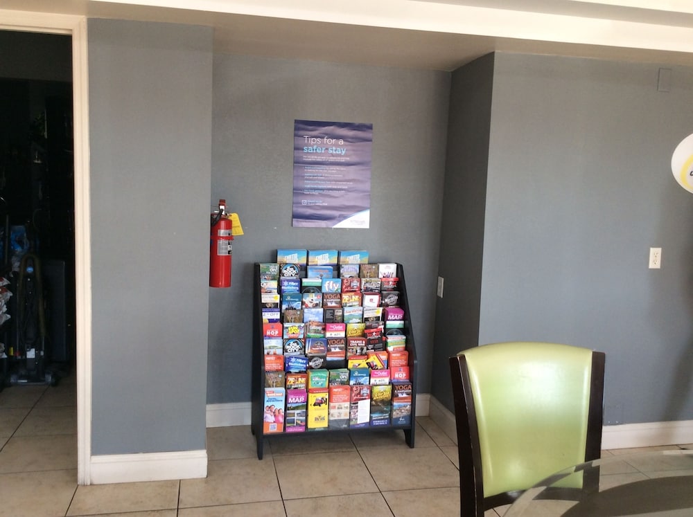 Super 8 by Wyndham Chattanooga East Ridge - photo 2