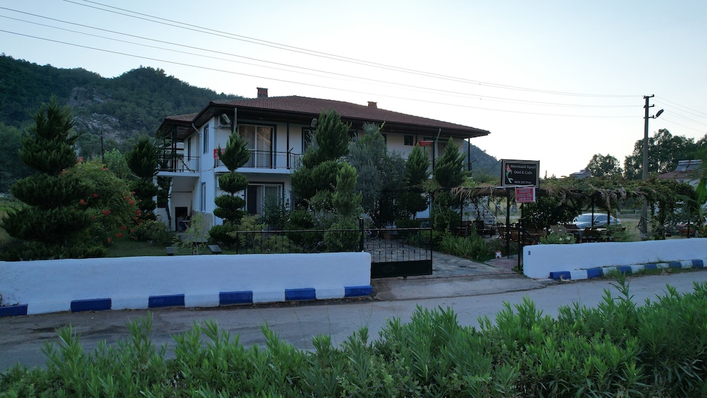 Mermaid Pansiyon — Marmaris