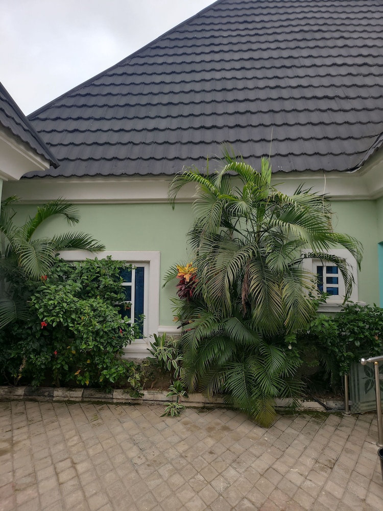 Dazzle Hotels and Apartments pet-friendly hotel Abuja