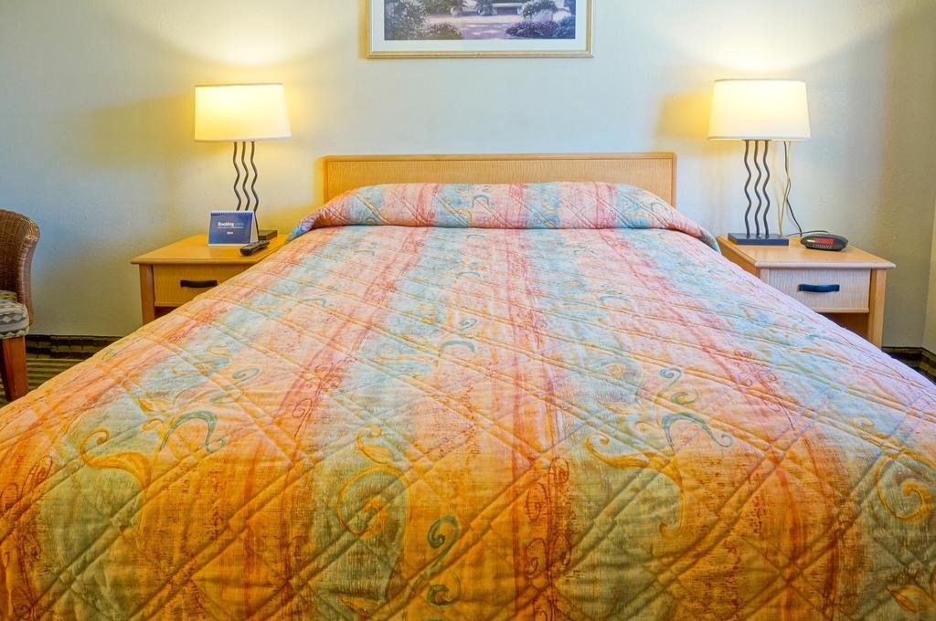 Harbor Motel - photo 15