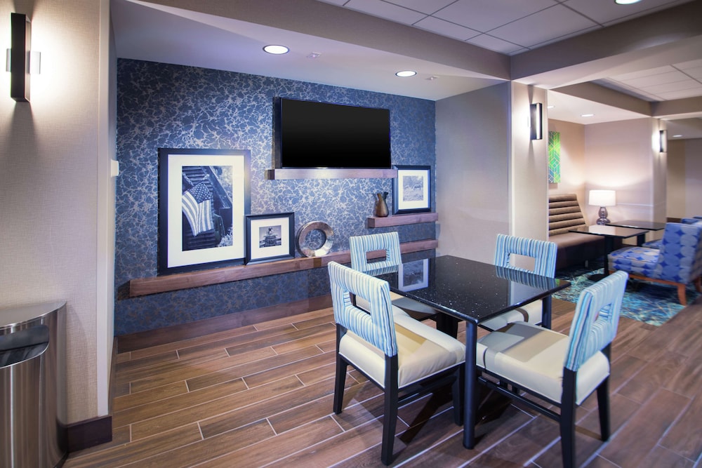 Hampton Inn Arvin Tejon Ranch - photo 42