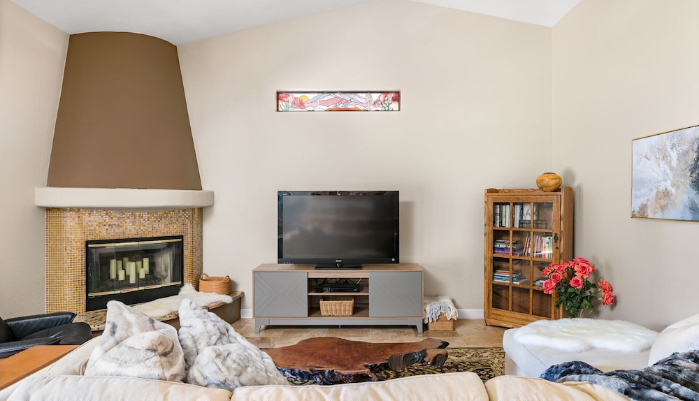 Val Vista Lakes Gilbert 3BD Beautiful Oasis - photo 9