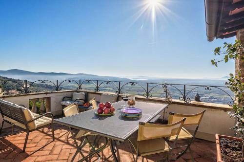 Casa delle Rose Together in Tuscany — 4-Star Luxury Hotel in Cortona, Italy