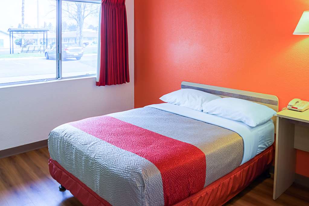 Motel 6 Porterville CA - photo 20
