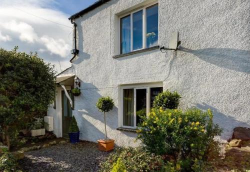 Holly Cottage — 4-Star Luxury Hotel in None, United Kingdom