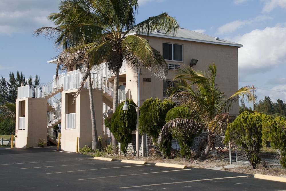 Tahitian Inn Motel — hotel in Fort Myers Beach