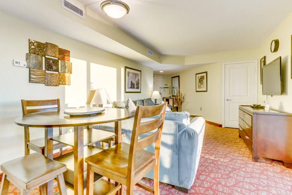1BR Condo in Bayview Resort - photo 3