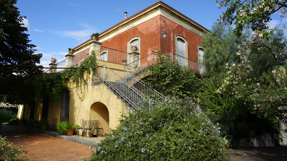 Malvarosa - carbon neutral hotel in Giarre