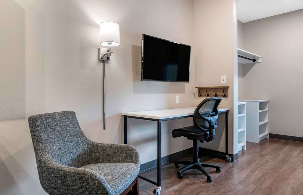 Extended Stay America Premier Suites Tampa Fairgrounds Casin - photo 55