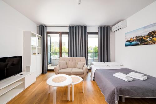 Sadyba Urban Quiet Studio by BookingHost — 4-Star Luxury Hotel in Warsaw, Poland