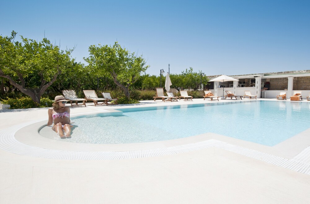 Masseria San Velletri Guest House — 4-Star Luxury Hotel in Fasano, Italy