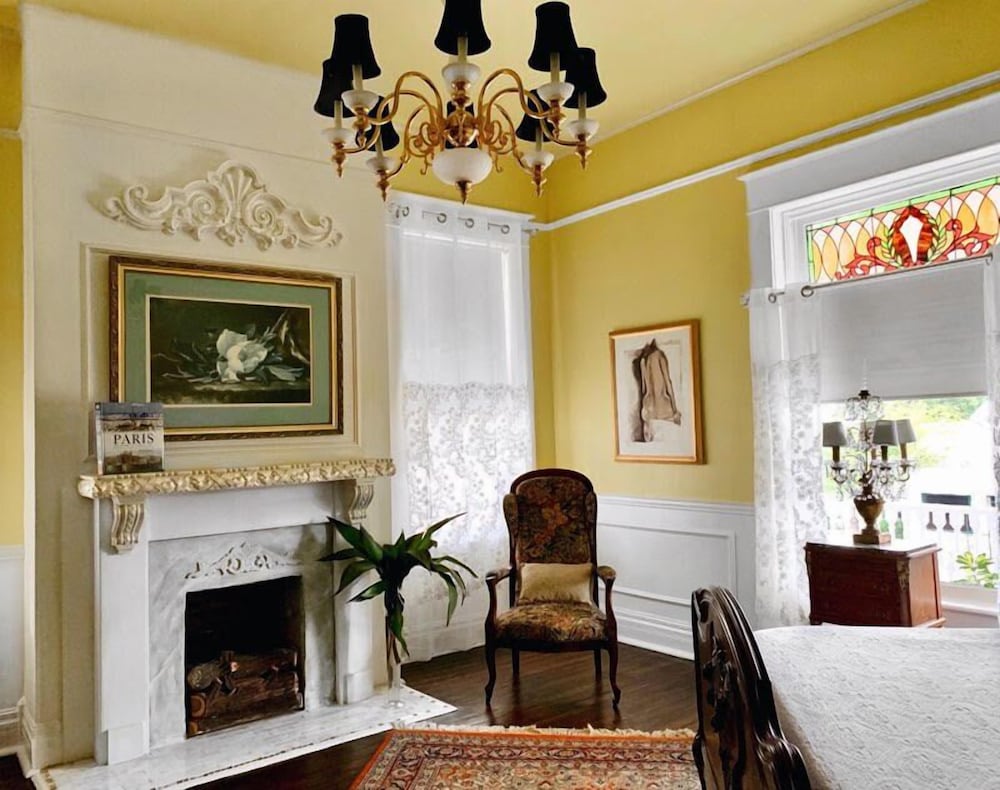 Laredo Mansion - photo 7