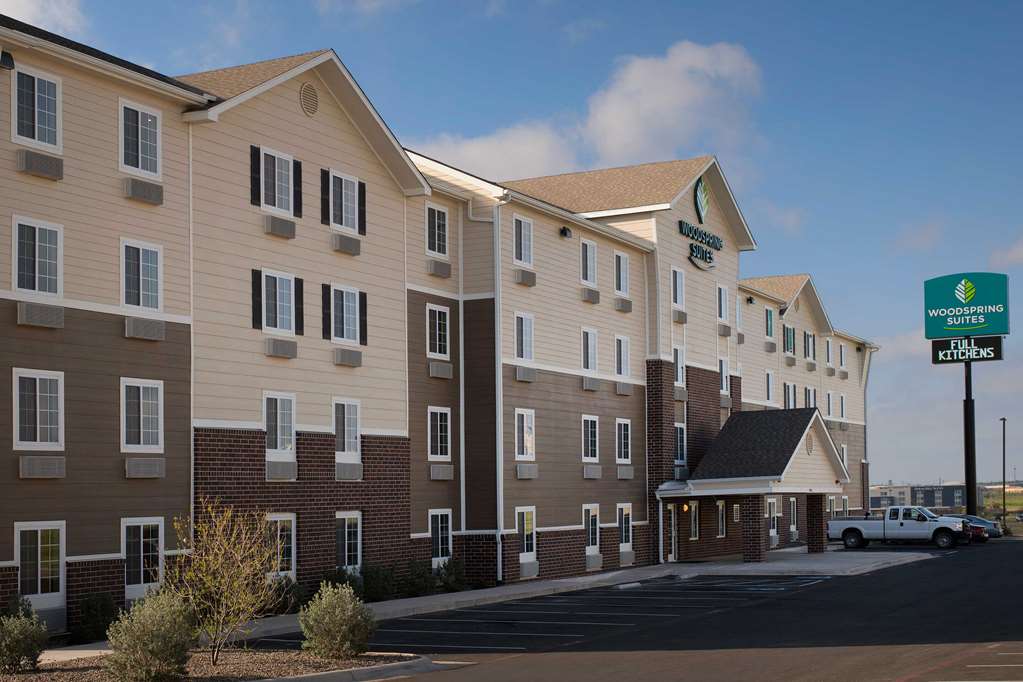 WoodSpring Suites San Angelo - photo 4