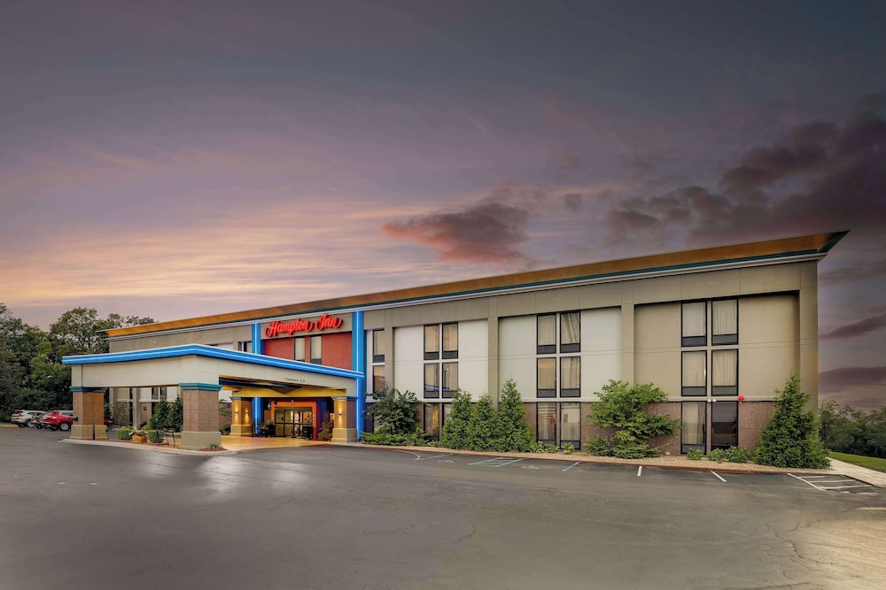 Hampton Inn Rolla - photo 45