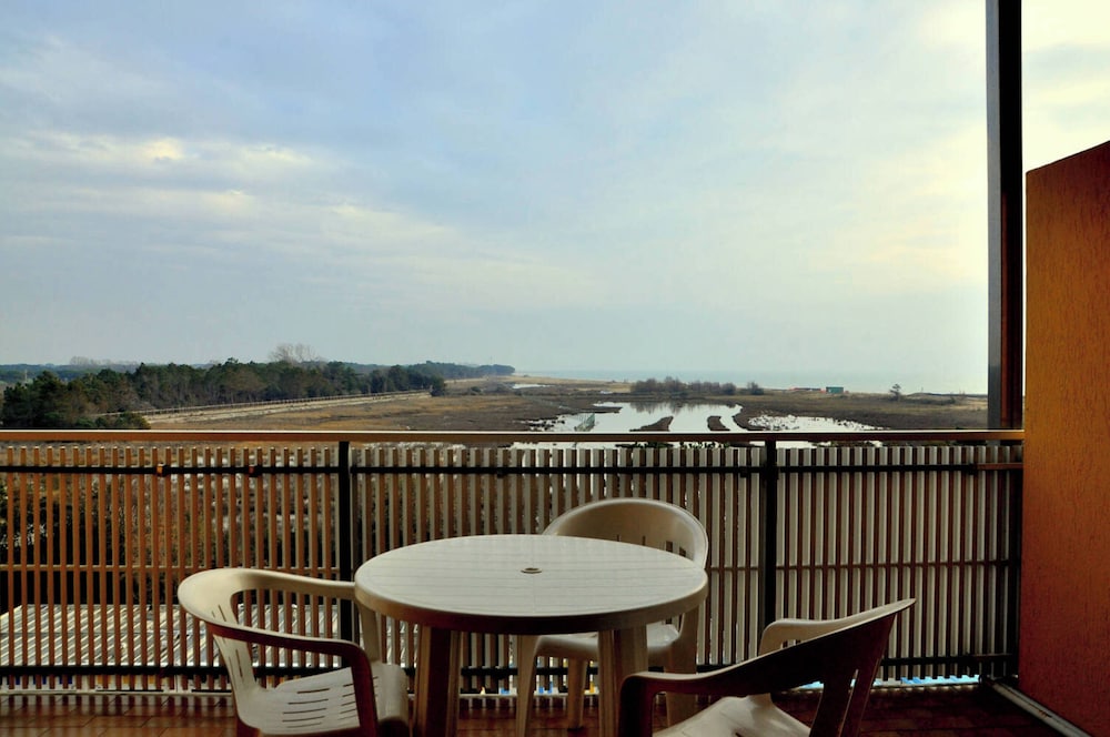 Sea View Flat few Steps From the Beach — 4-Star Luxury Hotel in San Michele Al Tagliamento, Italy