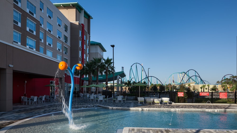Holiday Inn Express & Suites Orlando at SeaWorld by IHG - photo 55