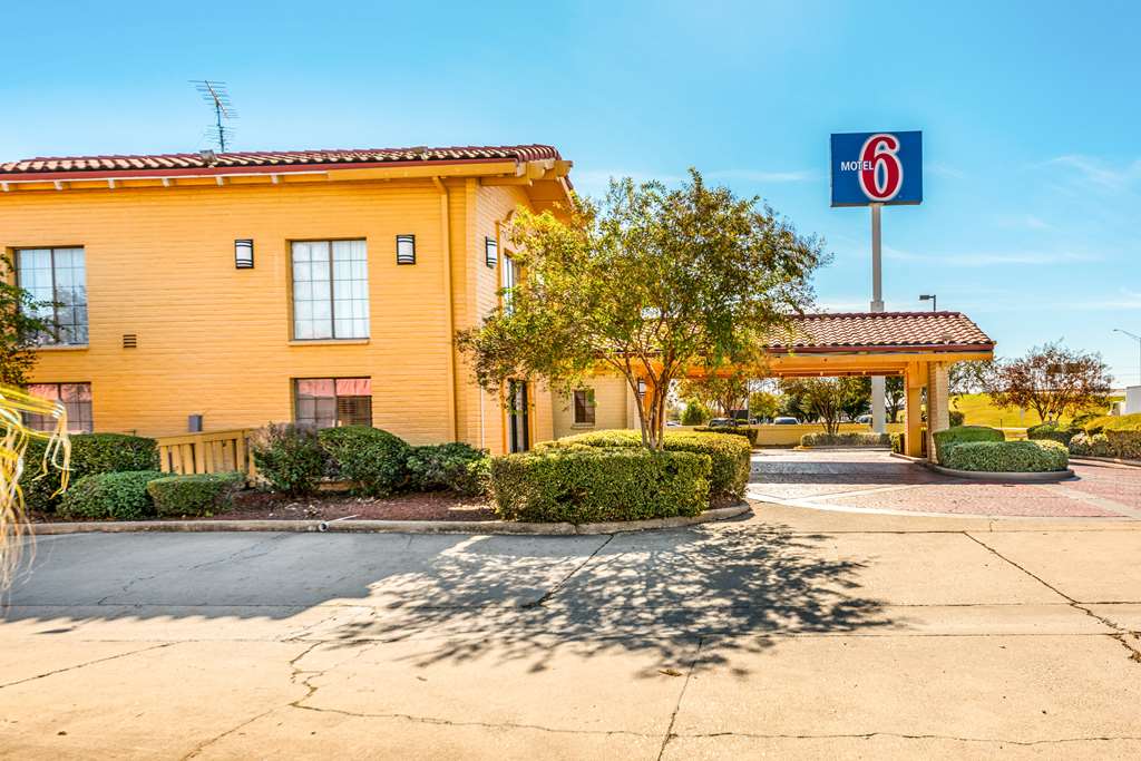 Motel 6 Monroe LA - featured photo