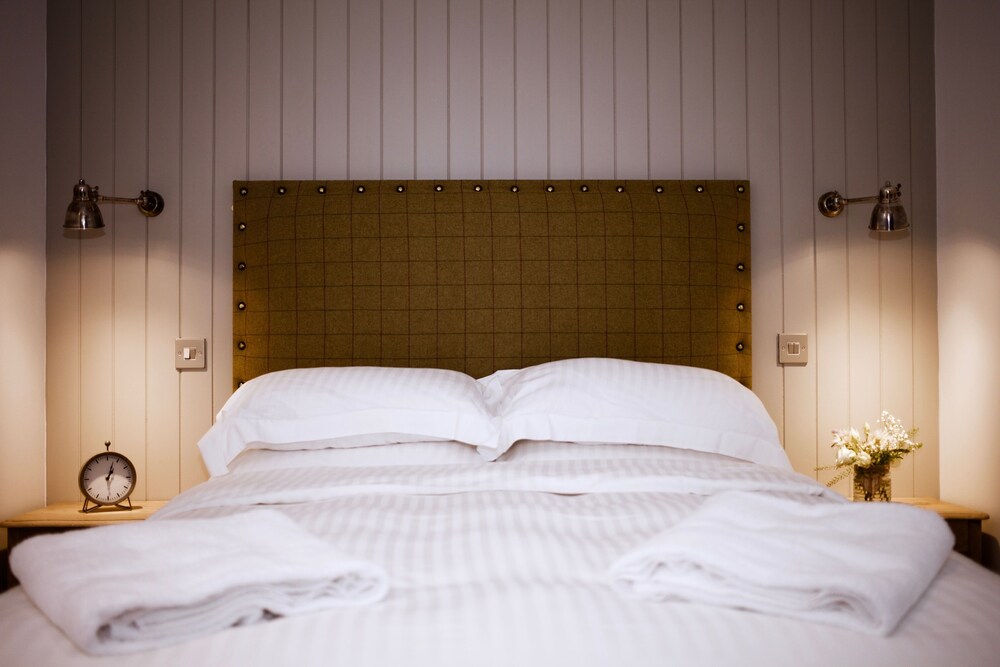 The Lodges at Barra Castle — 4-Star Luxury Hotel in Inverurie, United Kingdom