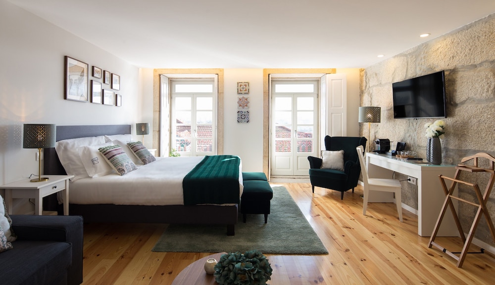 Virtudes City Lofts — 4-Star Luxury Hotel in Porto, Portugal