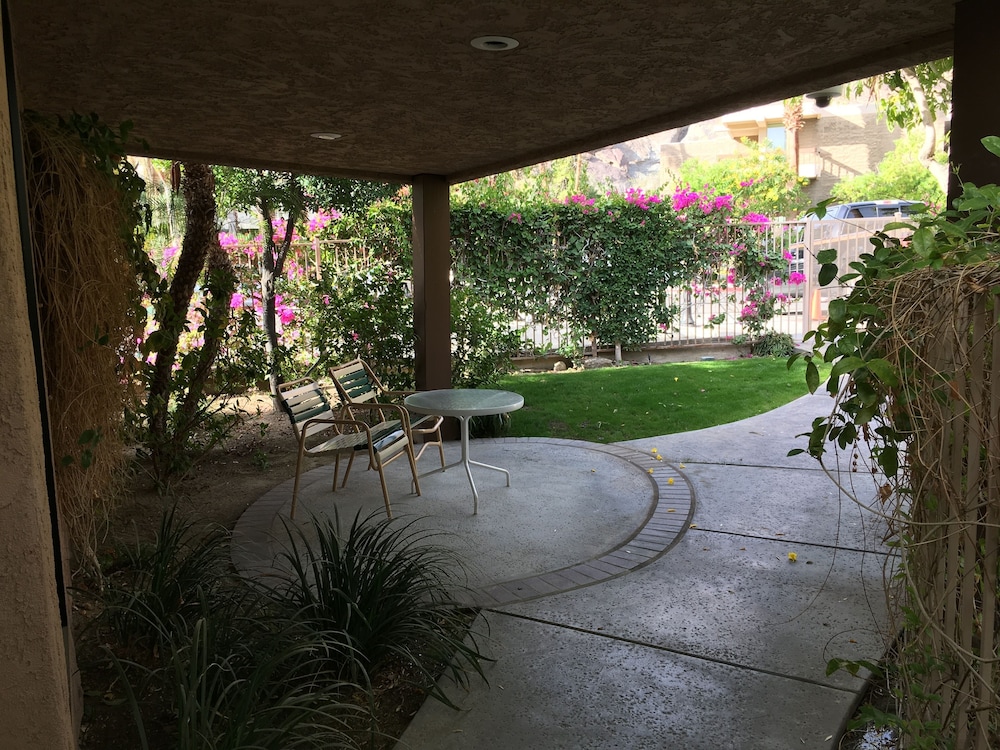 GetAways at Palm Springs Tennis Club - photo 44