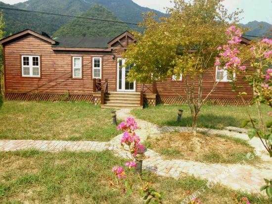 Sunflower Resort Hotel in Qili, People's Republic of China