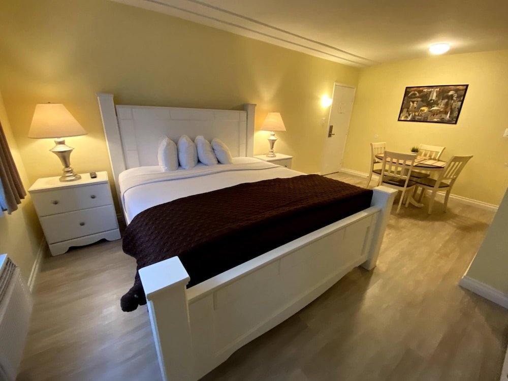 Hollywood Celebrity Hotel - photo 15
