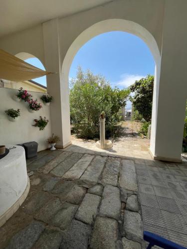 A piedi scalzi sullo Stretto 2 in Reggio Calabria, Italy