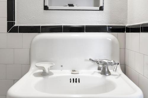 Hotel Congress - photo 3