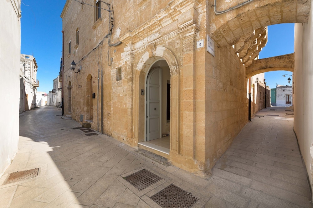 2095 Palazzo Benedetto Campo — Torricella