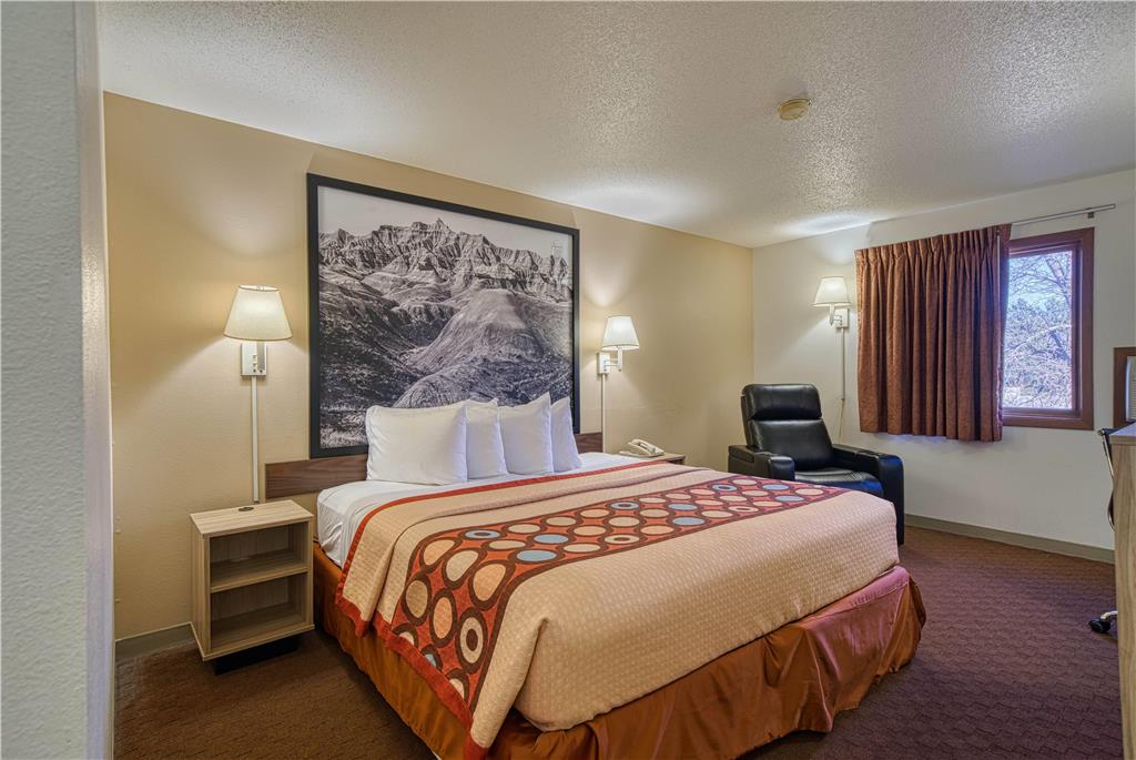 Super 8 by Wyndham Hot Springs - photo 20