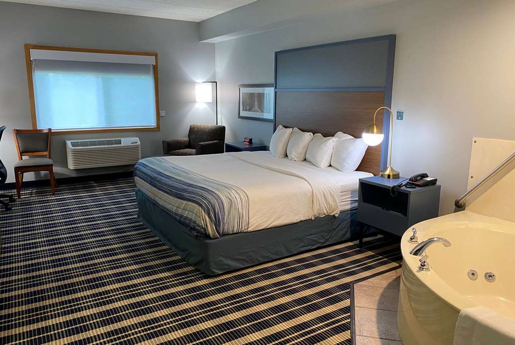 AmericInn by Wyndham Chanhassen - photo 32